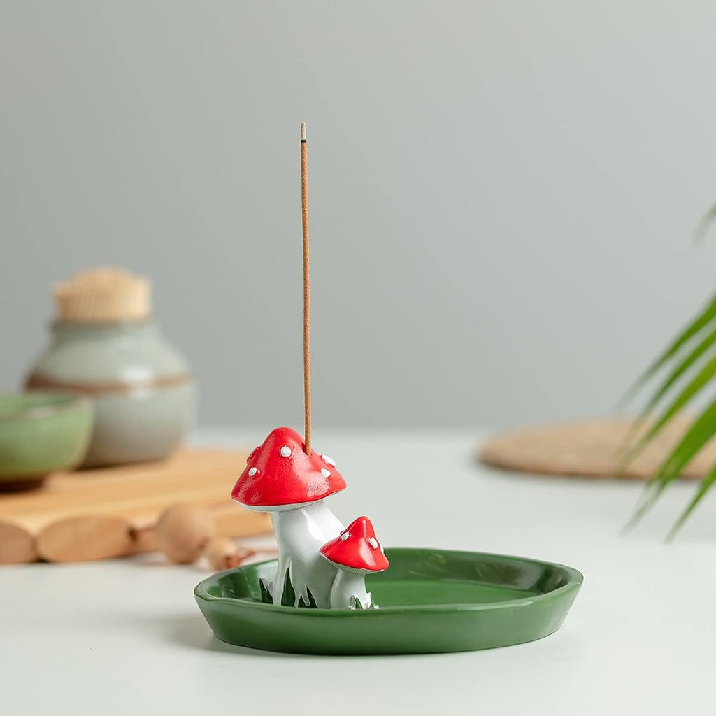 Cute Mushroom Incense Holder with 30 Incense Sticks, Handmade Resin Burner, Nature Theme Incense Tray, Adorable Home Decoration Accessories(Green)