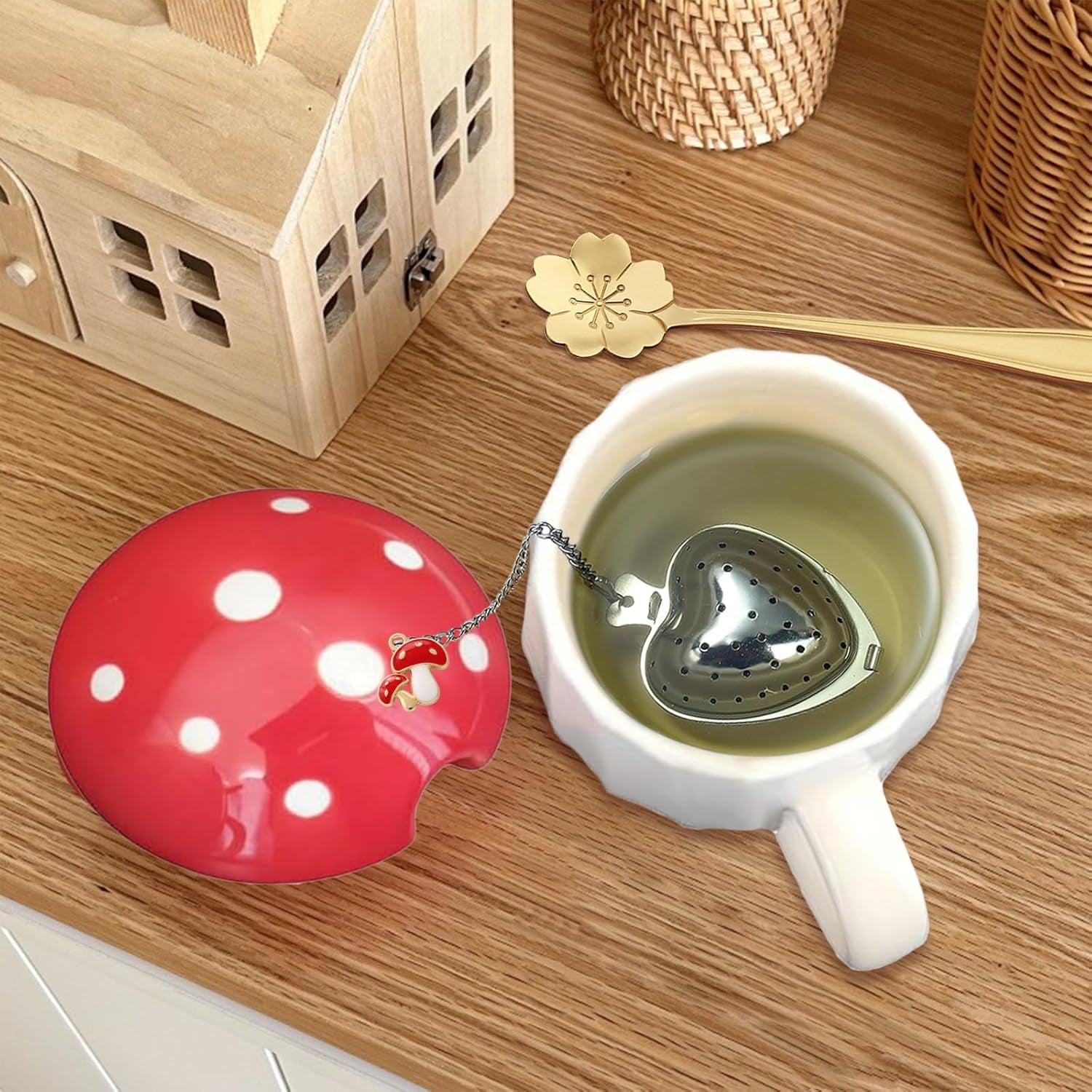 Kawaii Cute Mushroom Mug Tea Cup Set Mushroom Stuff for Milk Glass Coffee Tea Cup Mug with Lid Gifts for Girl Women Birthday Christmas Home Mushroom Decor Autumn Mugs