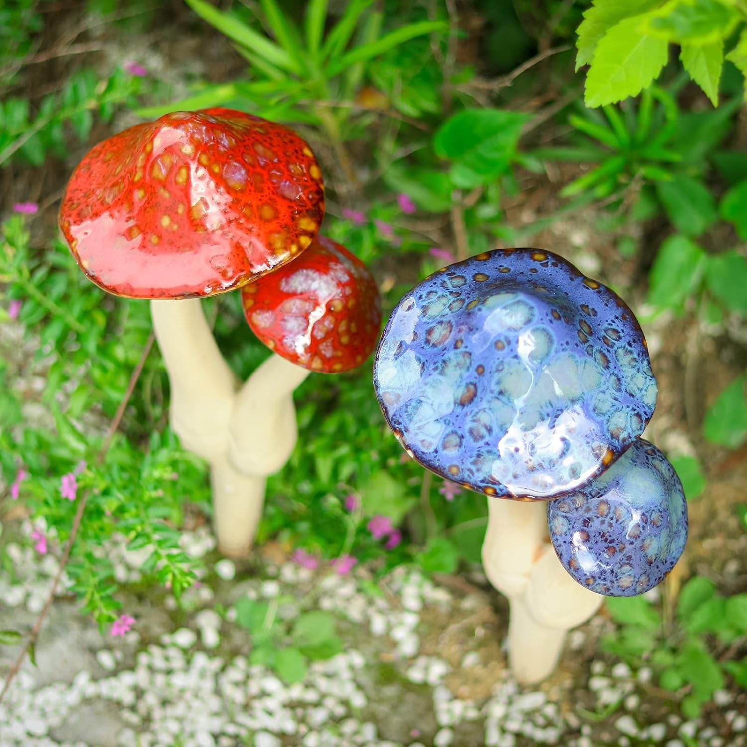 Mushroom Yard Decor - 2Pcs Ceramic Mushroom Statue for Garden, Fairy Garden Stakes Ceramic Lawn Ornament Decor Plants Stake